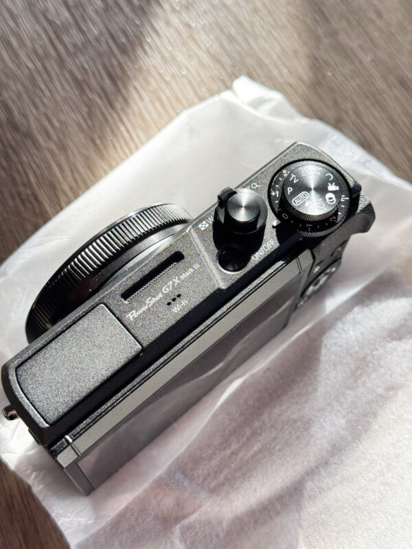 Canon PowerShot G7X Mark III Brand New Black - Image 3