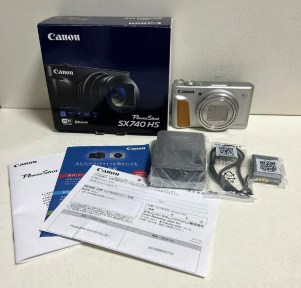 Canon PowerShot SX740 HS Silver Compact Digital Camera - 40x Optical Zoom